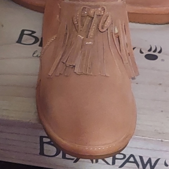 Bearpaw suede boots with neverwet size 9w - Picture 4 of 4